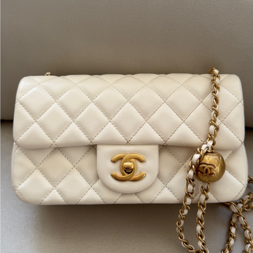CC Flap Bag Quilted Lambskin Small shoulder bag